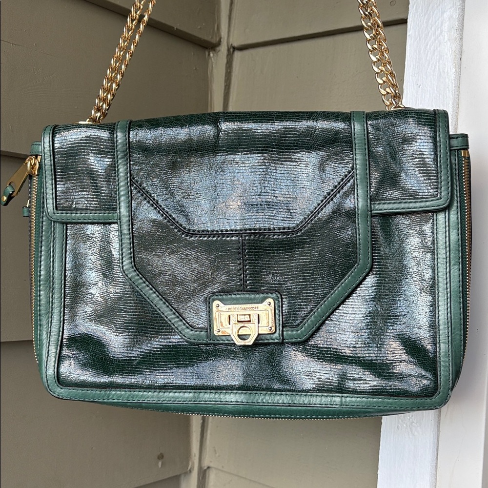 Vtg Rebecca Minkoff Green Leather Shoulder Bag or clutch with gold chain strap.